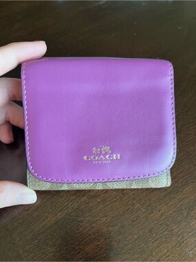 Coach - Signature Leather Small Trifold Wallet